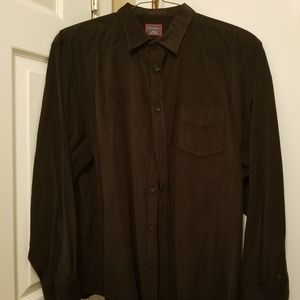 "Untuckit" wrinkle free button down